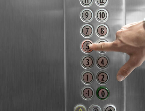 15 consejos para evitar accidentes en ascensores.